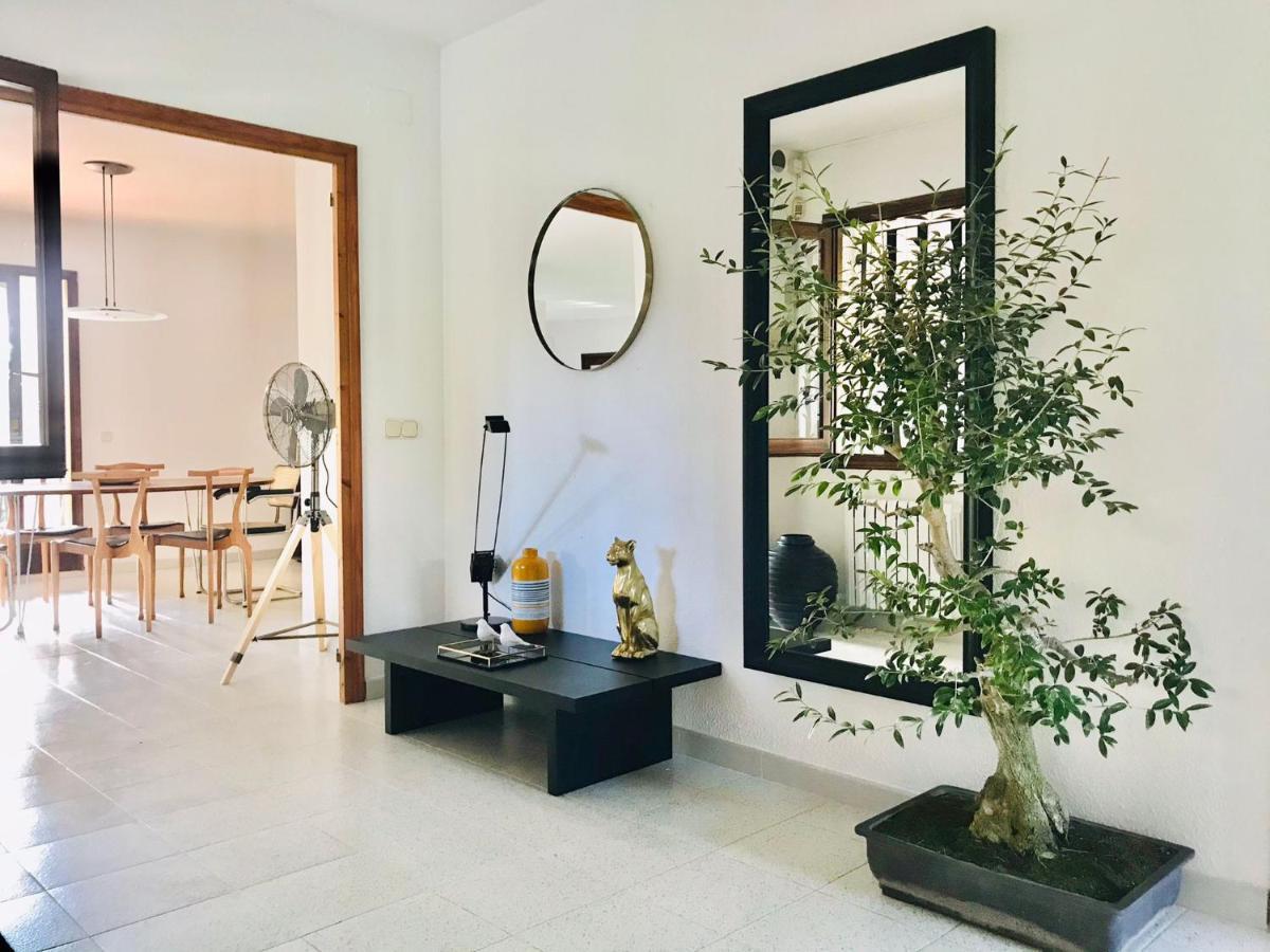Casa Mediterranea Con Gran Jardin Y Piscina A 500 M De La Playa Roda de Bará Eksteriør billede