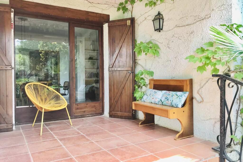 Casa Mediterranea Con Gran Jardin Y Piscina A 500 M De La Playa Roda de Bará Eksteriør billede